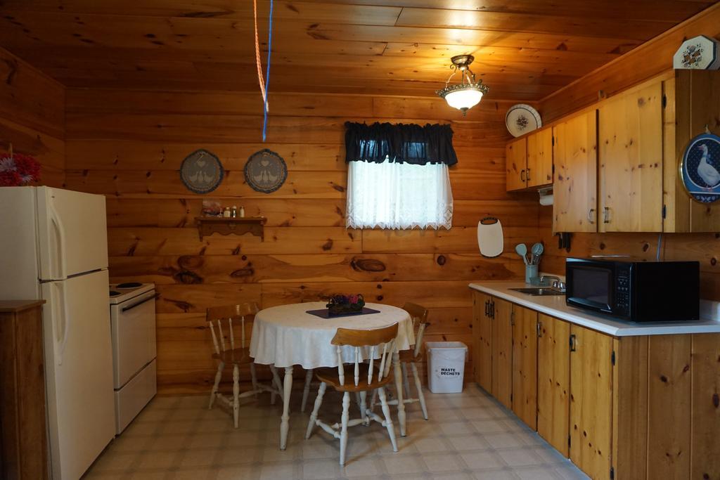 Meadowview Cottages North Milton Екстер'єр фото