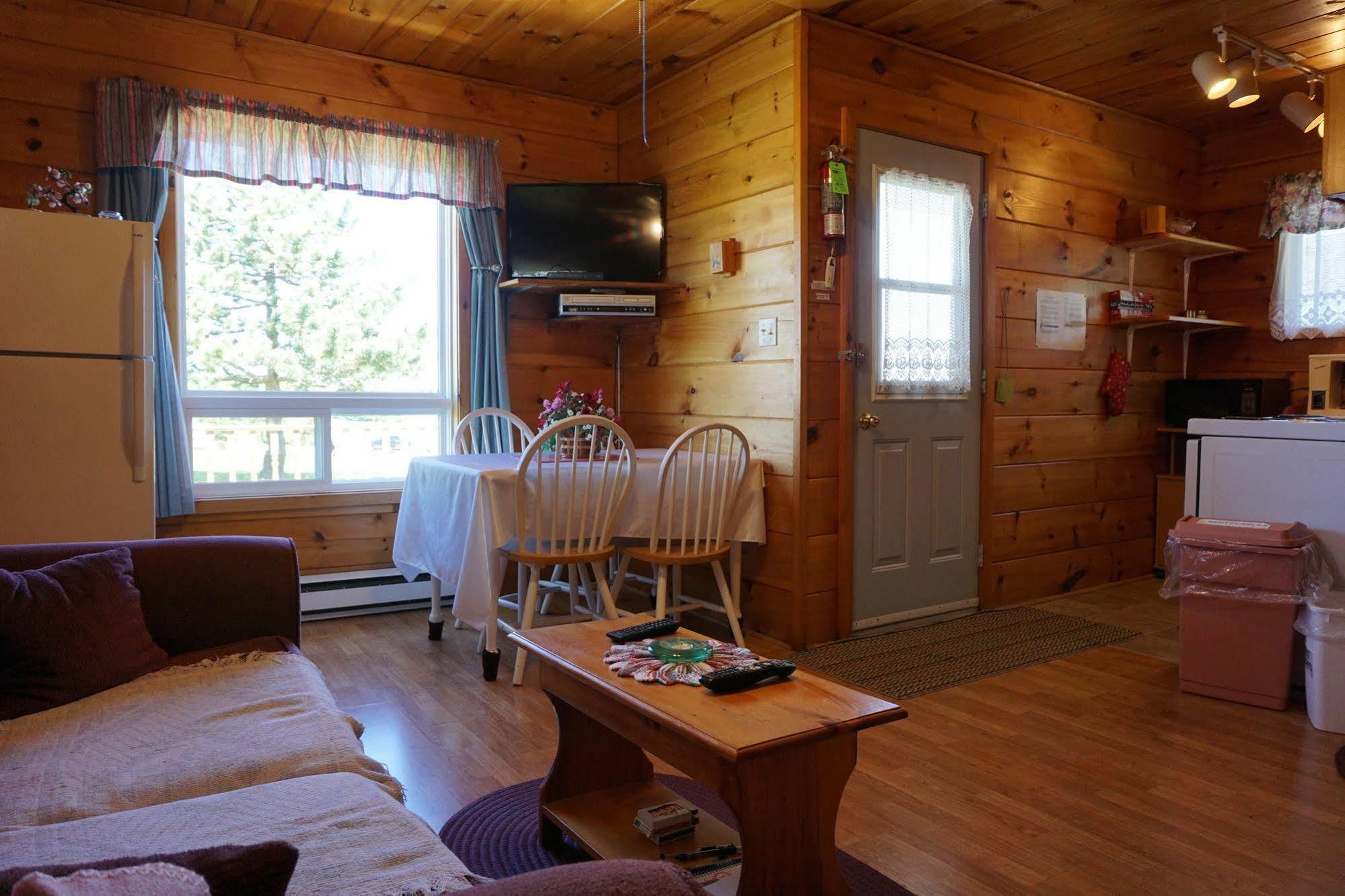 Meadowview Cottages North Milton Екстер'єр фото